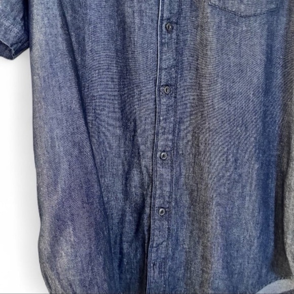 Paper Denim & Cloth Men’s Chambray Button Down Shirt - Picture 3 of 6